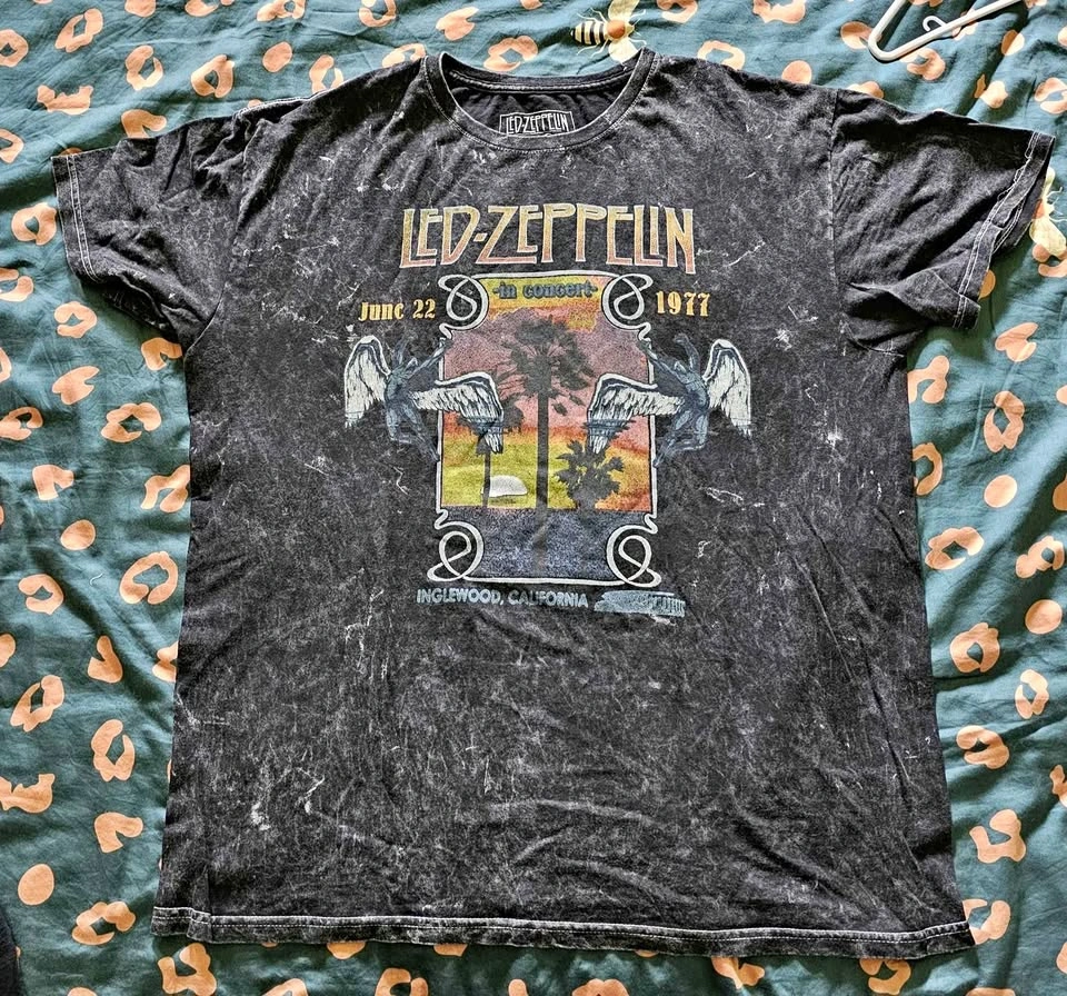 BRAND NEW Official 2024 Led Zeppelin Concert Poster Tee - L