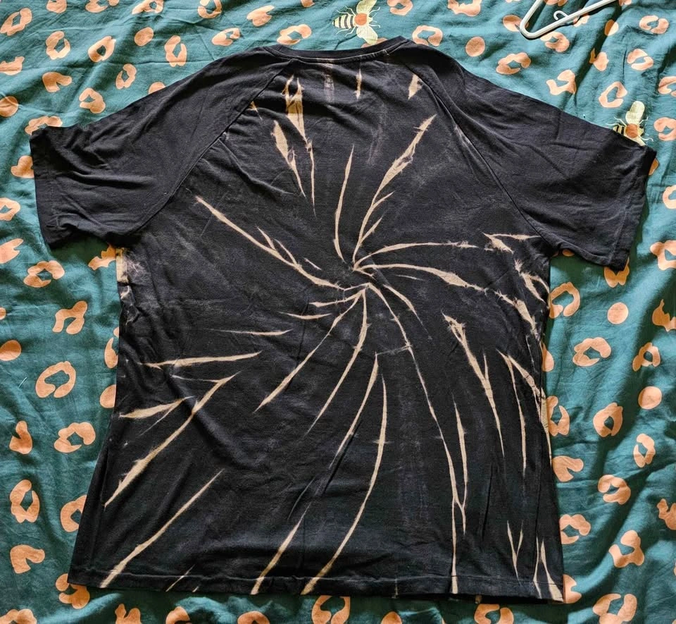 Brand New Metallica "Lady Justice" Spiral Bleach-Dye Graphic Tee - photo 2