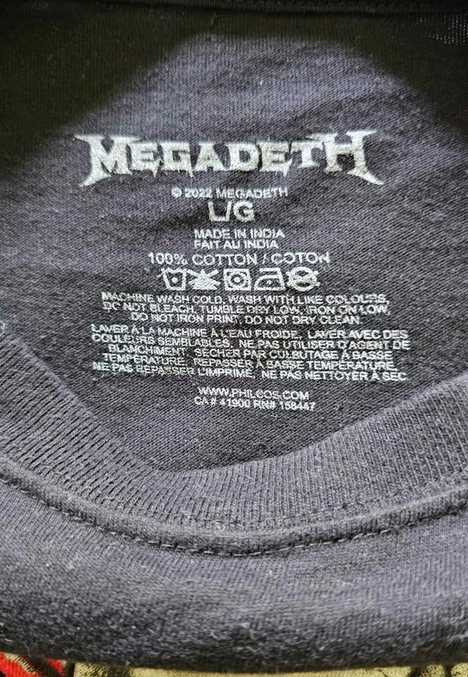 BRAND NEW Official 2022 Megadeth Debut Album Tee - Size L - photo 2