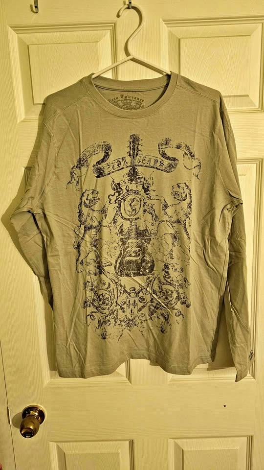 Brand New Zero Tolerance Long Sleeve Graphic Tee - Men's M