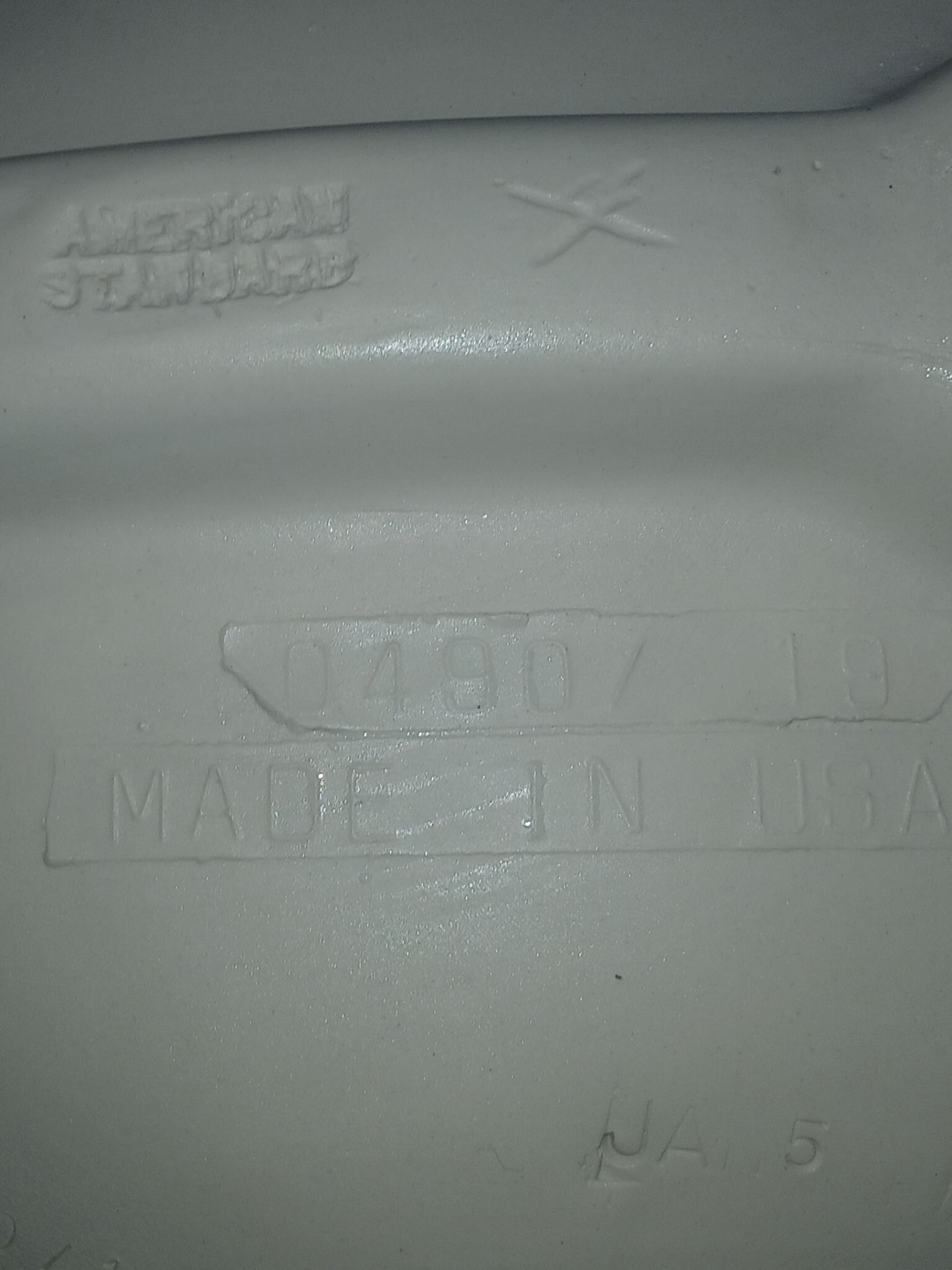 American Standard 19in x 19in Round Porcelain Drop In Sink - photo 3