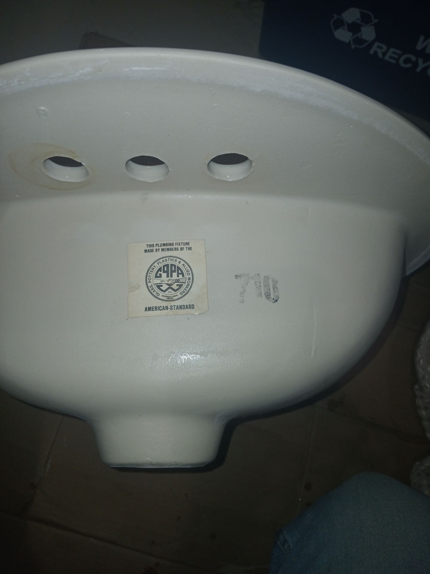 American Standard 19in x 19in Round Porcelain Drop In Sink - photo 5