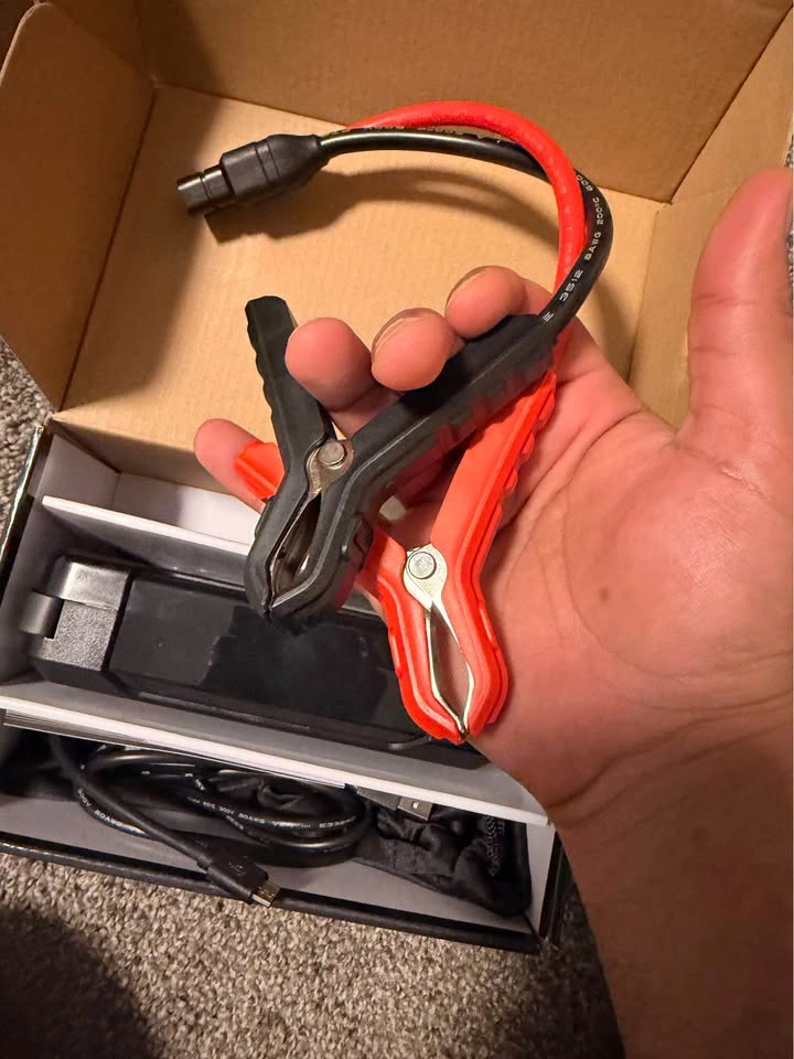 Motomaster Jump / Booster pack plus power bank - photo 5