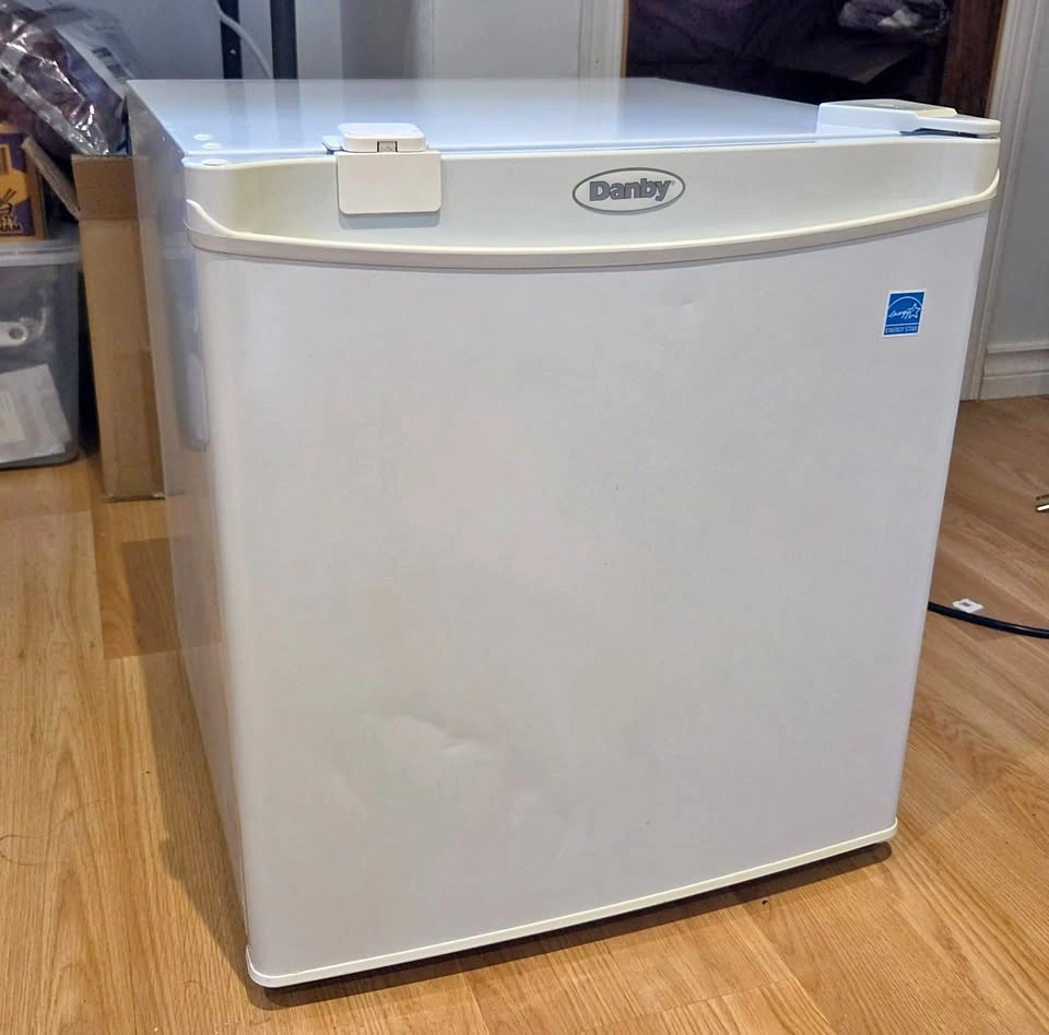Mini Fridge with Freezer