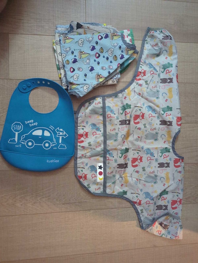 Bibs and changing pads Bundle