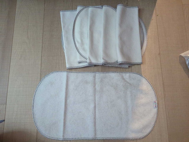 Bibs and changing pads Bundle - photo 2