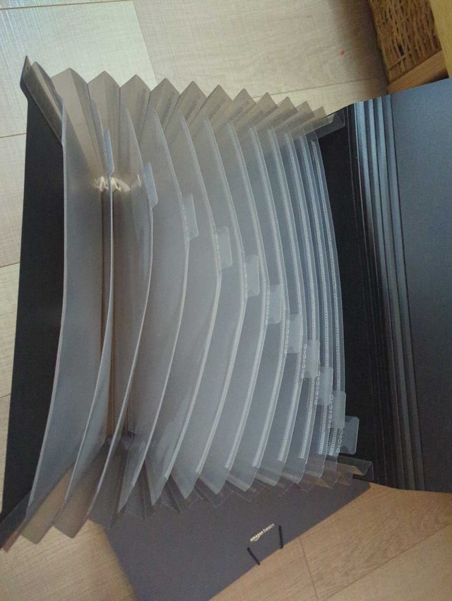 Amazon Basics Expanding File Folders - photo 2