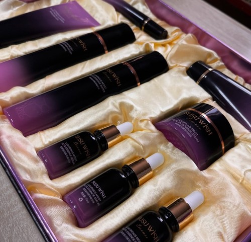 SUSUWISH Luxury Honey Moisturising Essence 9pc Gift Set - photo 2