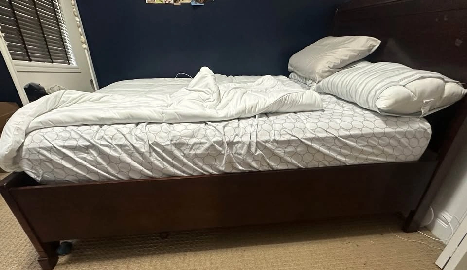 Bed Frame - Full/Double - photo 3
