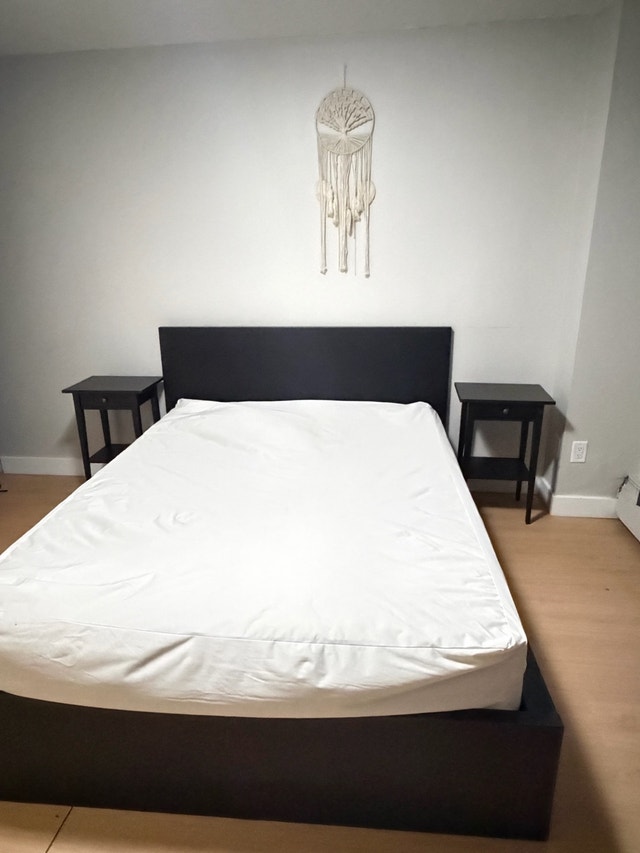 IKEA MALM Bed Frame with Two Nightstands - photo 2