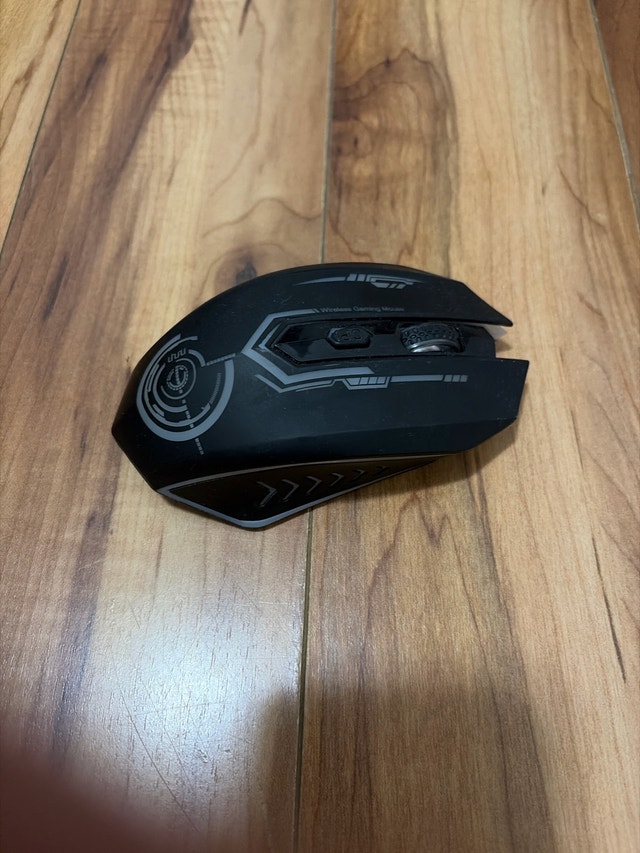 Wireless Gaming Mouse - photo 2