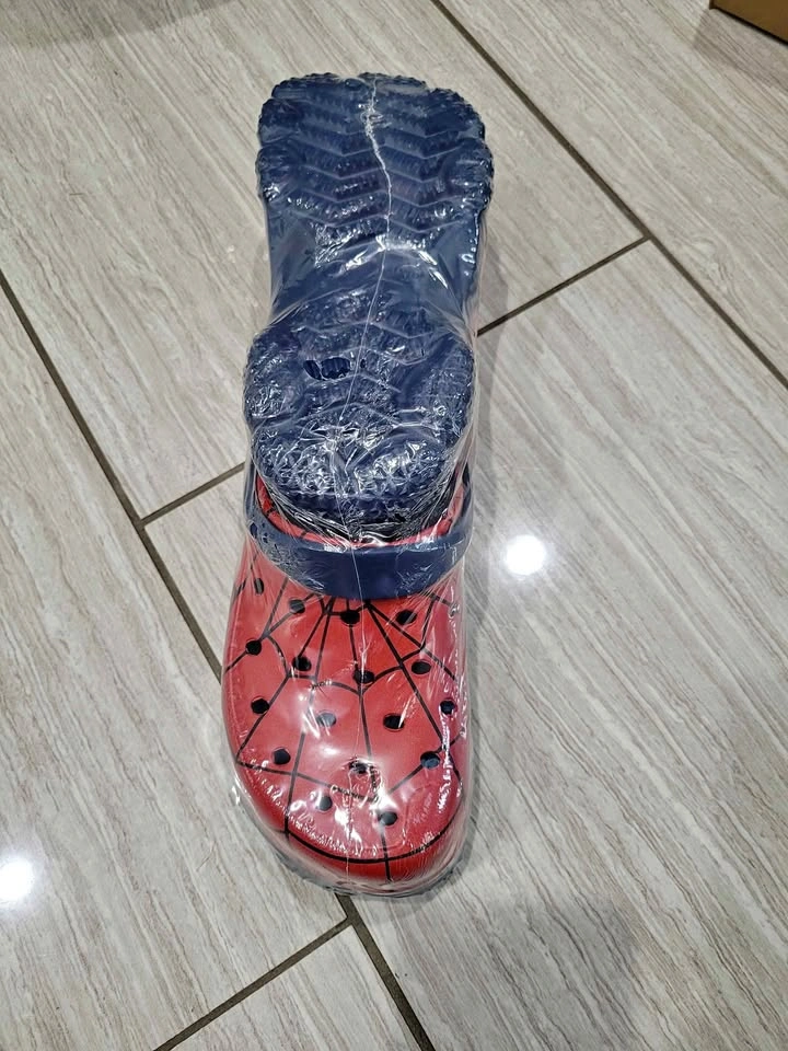 Kids Spider-Man Clogs - Size 4 (Brand New)