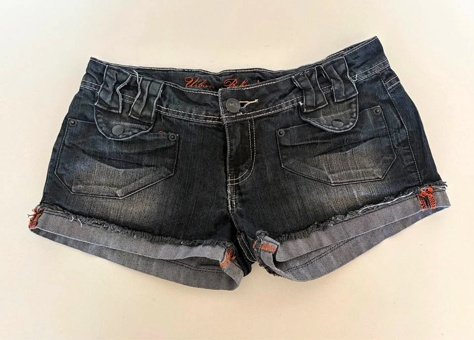 Low rise shorts