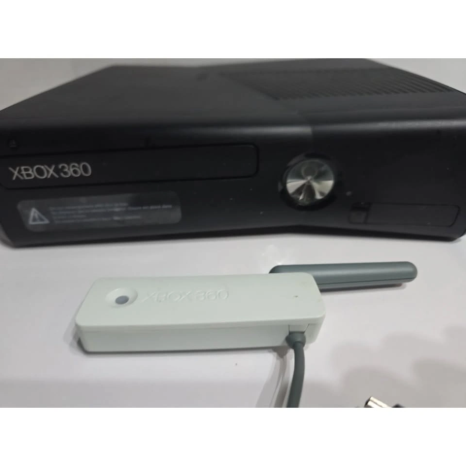 Untested Xbox 360 System Two Controllers And Wireless Network Ad - photo 2