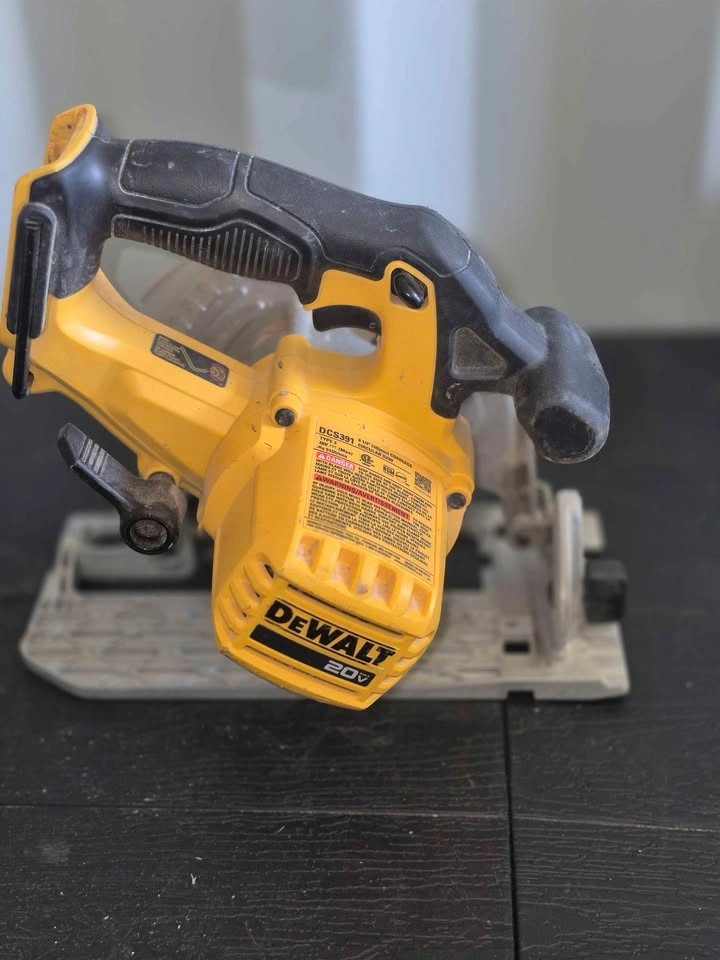 Dewalt 6.5" circular saw - photo 2