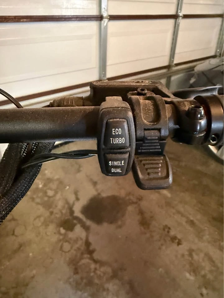 EVOLV Pro-R V2 Electric Scooter | $1,400 OBO | Trade for 3D Prin - photo 4