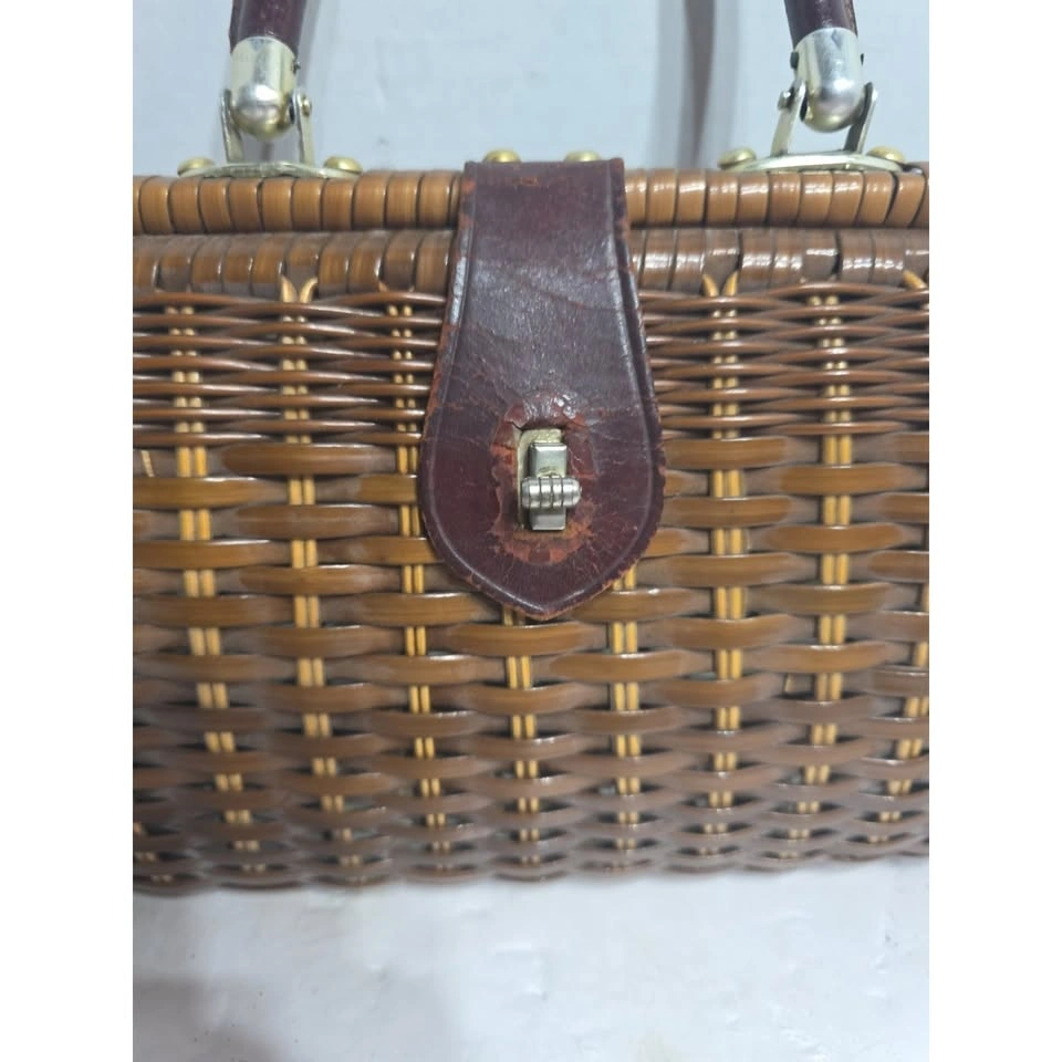 Vintage B. B. Rattan Wicker Handbag - photo 2