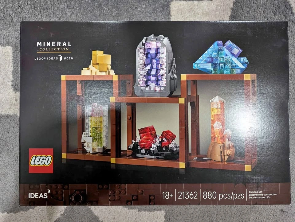 LEGO Ideas Mineral Collection 21362