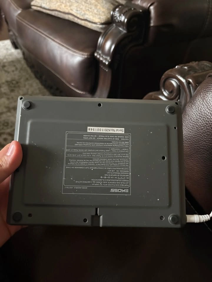 KOSS Portable DVD Player - photo 3