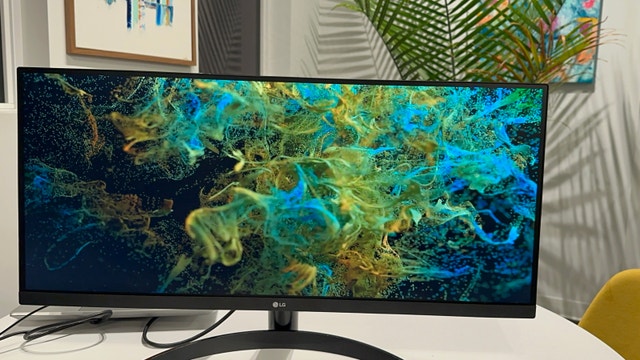 LG 34" Ultrawide Monitor - photo 2