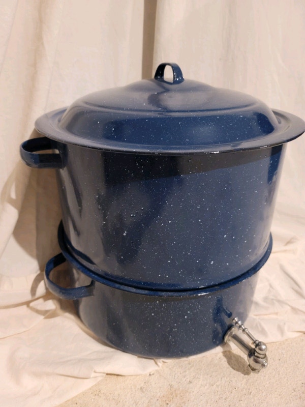 Clam & Lobster Steamer, Fry Pot, and Roasting Pan