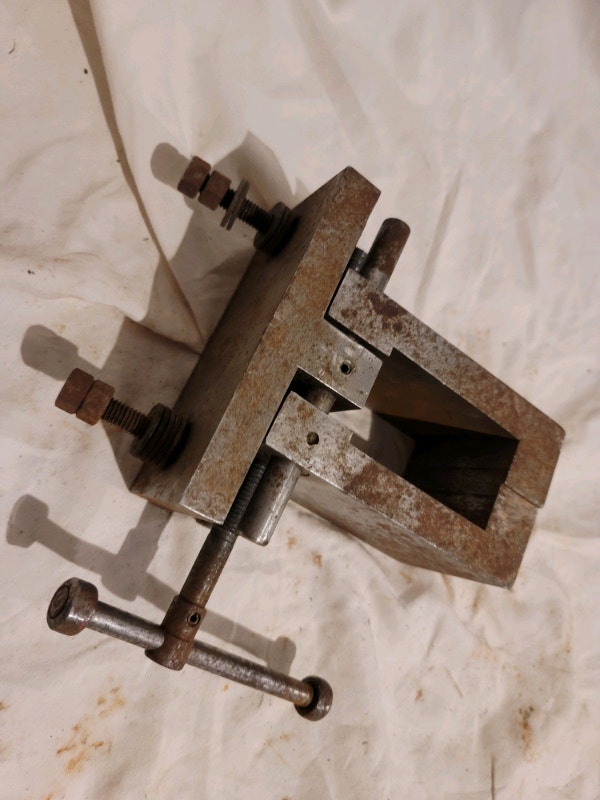 Bench Vice
