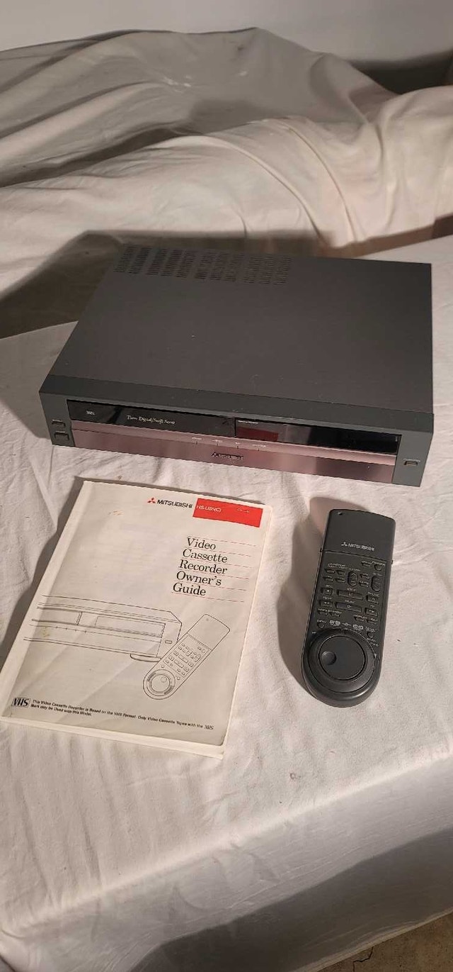 Mitsubishi VHS Video Cassette Recorder