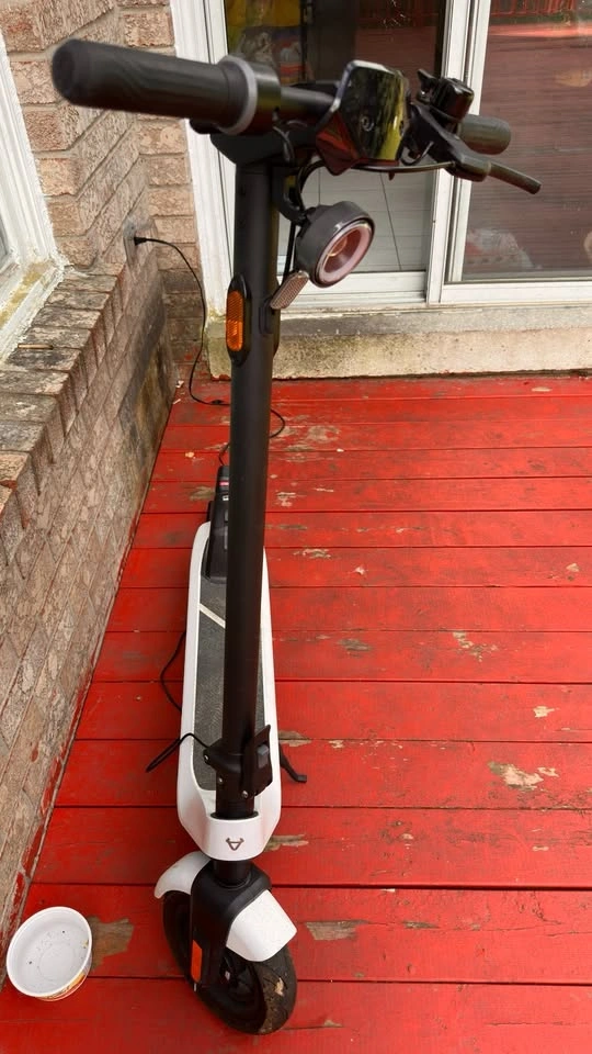 NIU KQi2 Electric Scooter – Excellent Condition - photo 5
