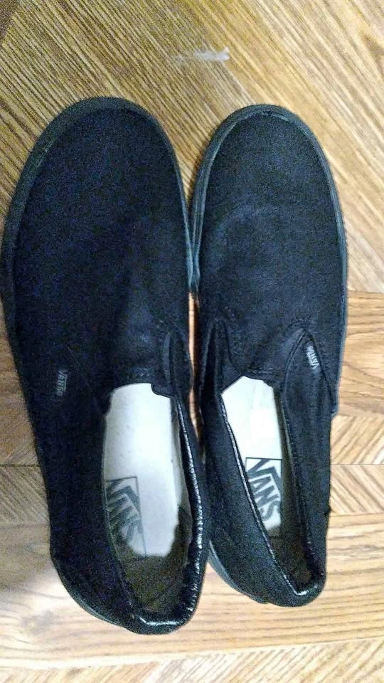Black vans shoes