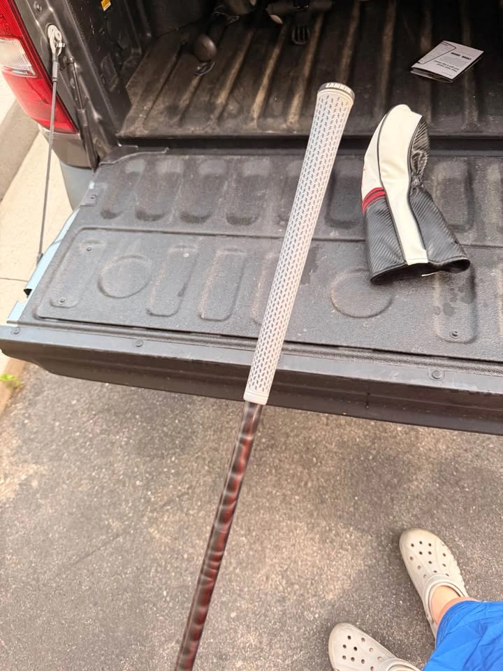 Kirkland 10.5 Driver Regular flex shaft RH - photo 5