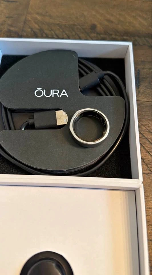 Oura Smart Ring with Charger Gen 3 size 12