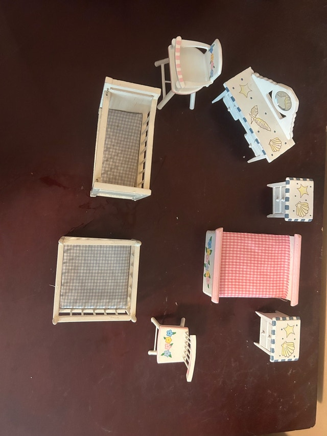 Wooden Dollhouse Furniture Set