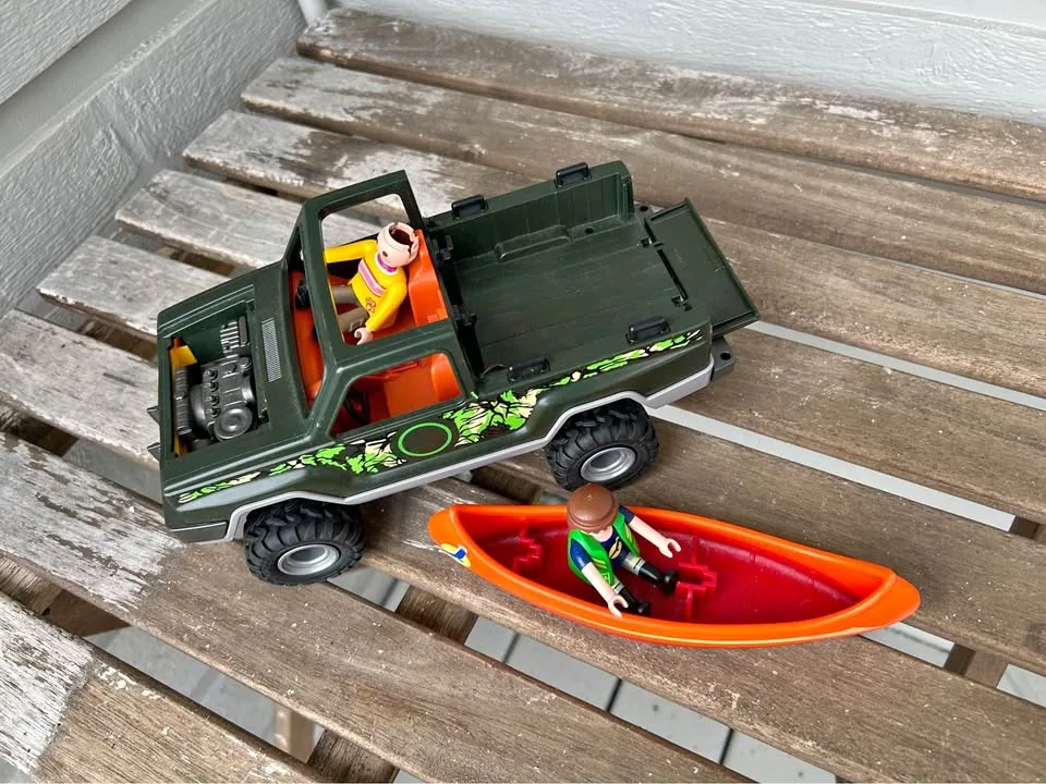 Playmobil Adventure Set thumbnail