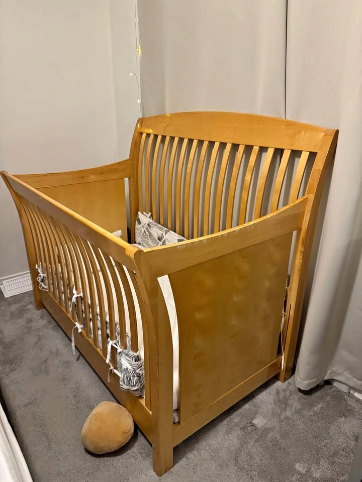 Wooden Sleigh Baby Crib