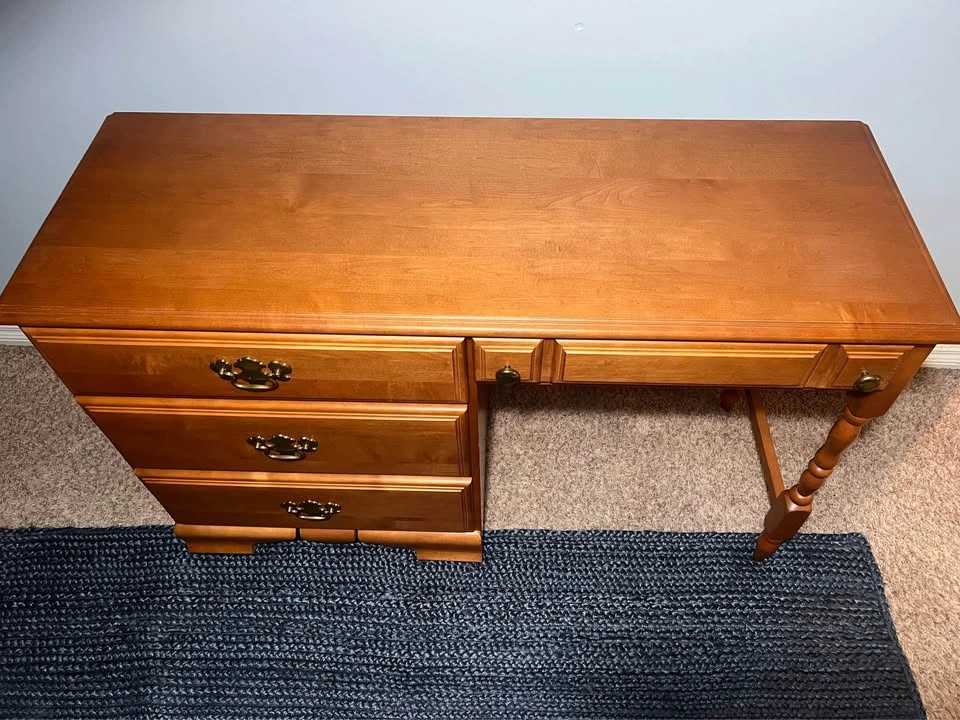Solid Maple Writing Desk / Vanity Table - Colonial Style - photo 5