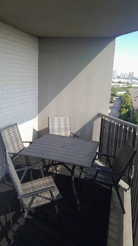 Patio Table + 4 Chairs