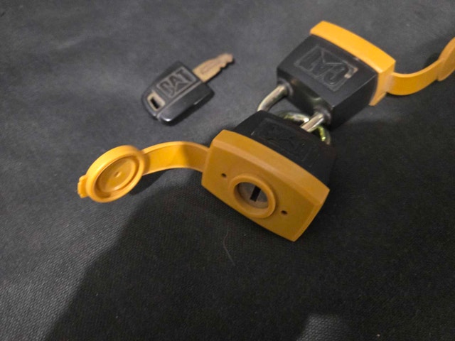 CAT Padlocks - photo 2
