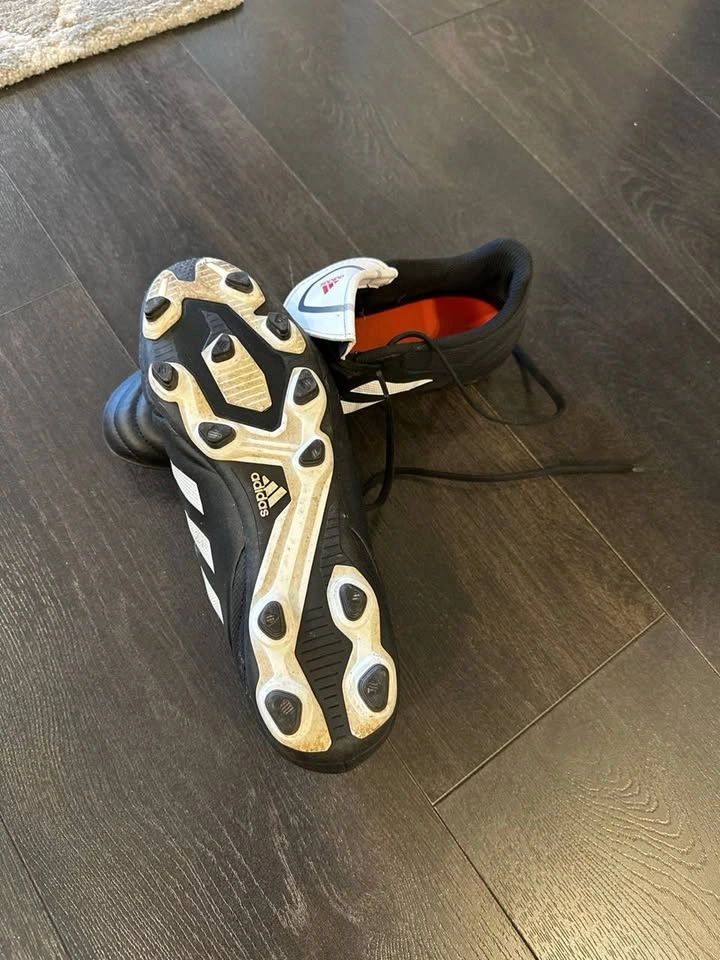 Adidas Copa Cleats US 9.5 mens