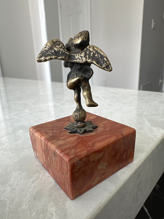 Vintage neoclassical style brass winged cherub (putto) figurine - photo 5