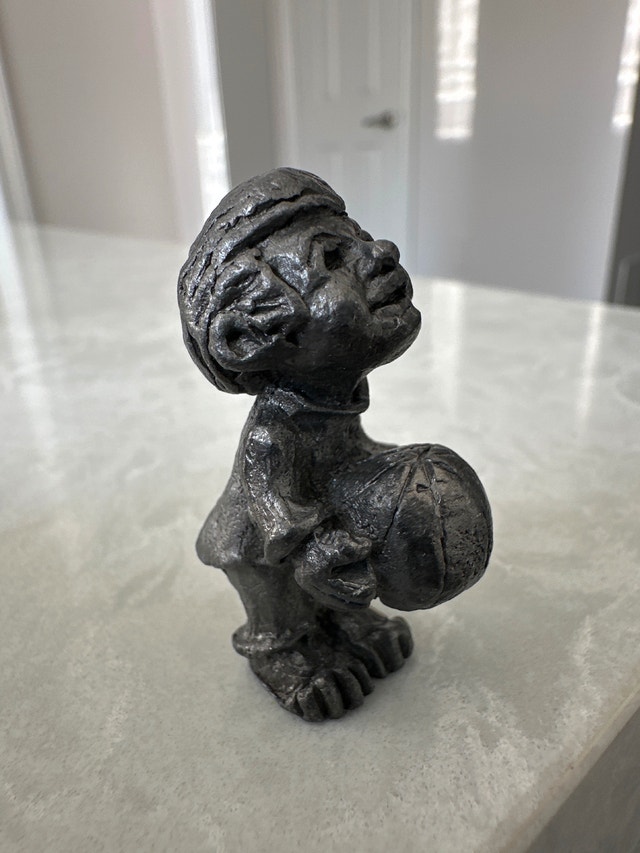Miniature Pewter Children Figurines. Set of 4. - photo 2