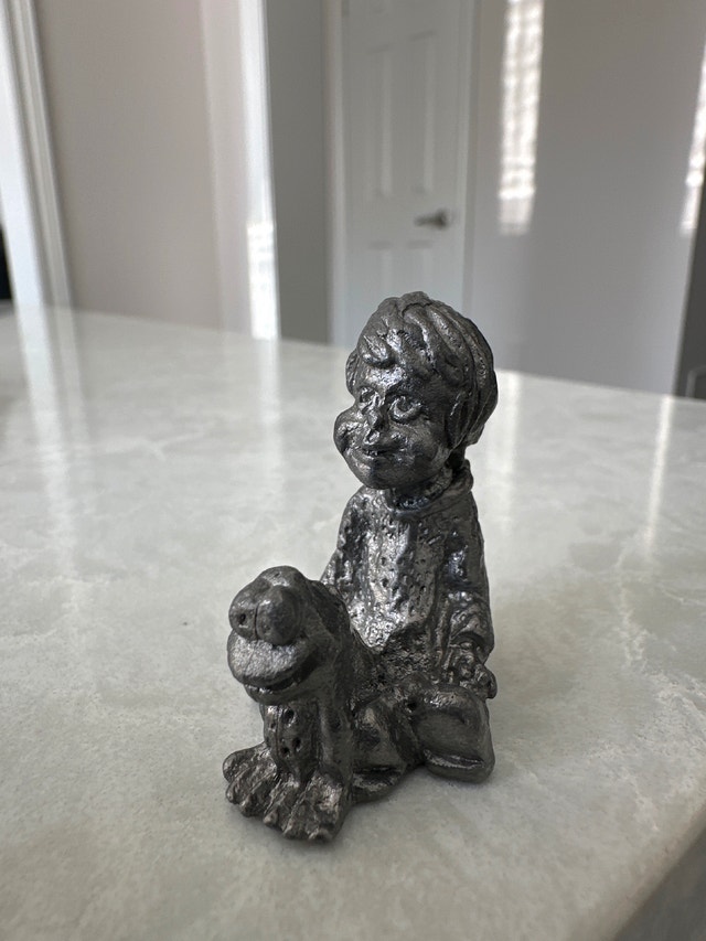 Miniature Pewter Children Figurines. Set of 4. - photo 5