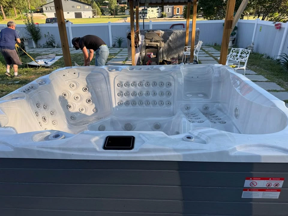 Brand new hot tubs starting at $6999 - photo 4