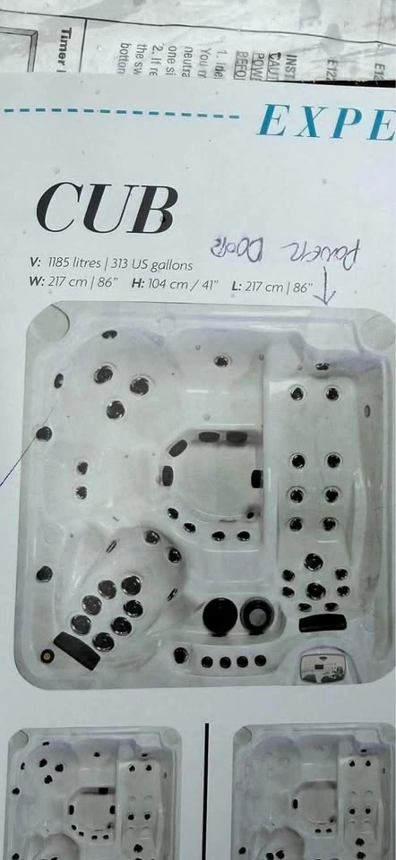 Arctic spas salt boy hot tub. Full warranty.