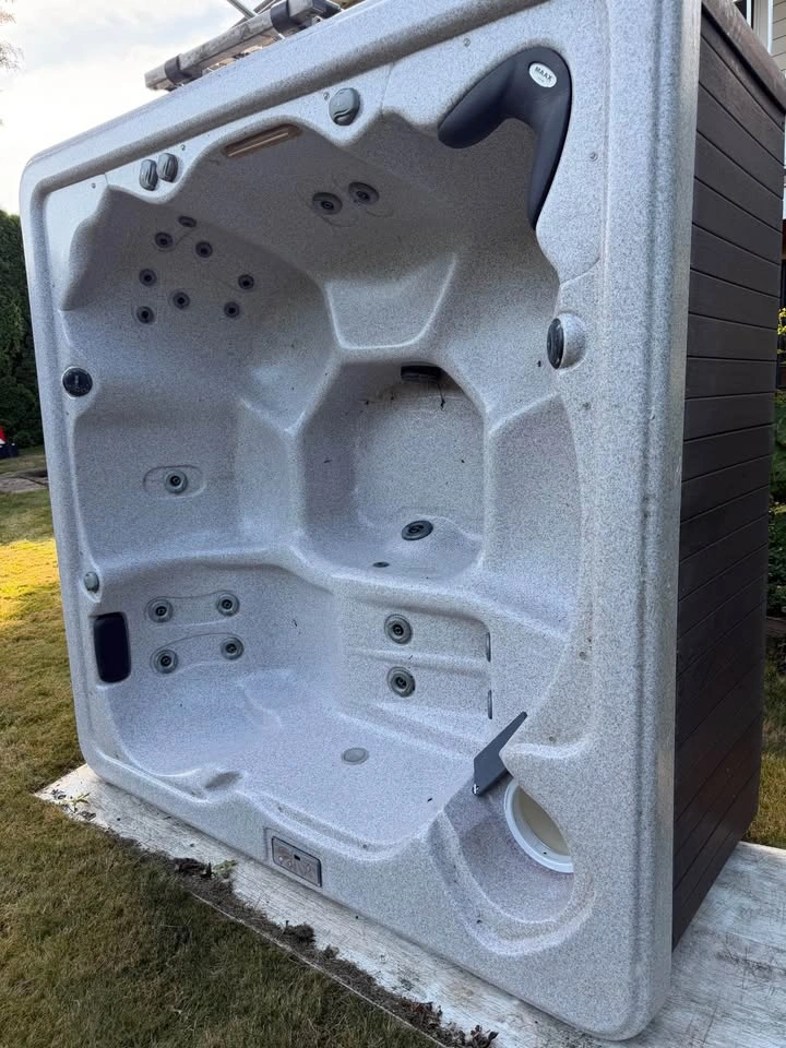 Max spa hot tub. Free delivery full warranty. - photo 3