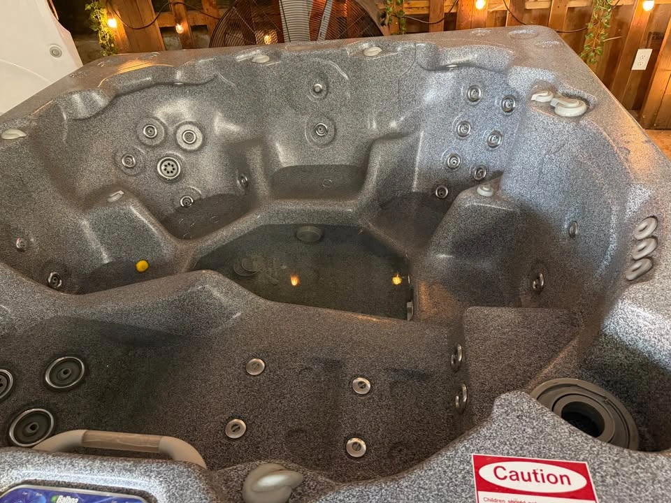 6 person hot tub, free delivery & full warranty. - photo 2