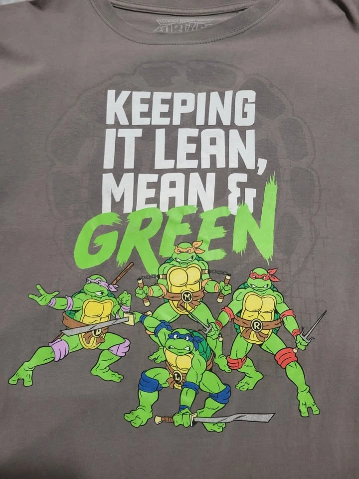 Teenage Mutant Ninja Turtles graphic tee - Medium - photo 2
