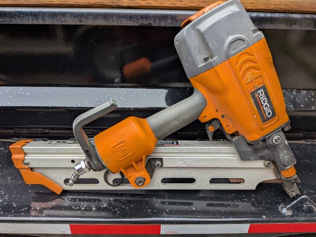 Ridgid R350CHA Clipped Head Framing Nailer - photo 2