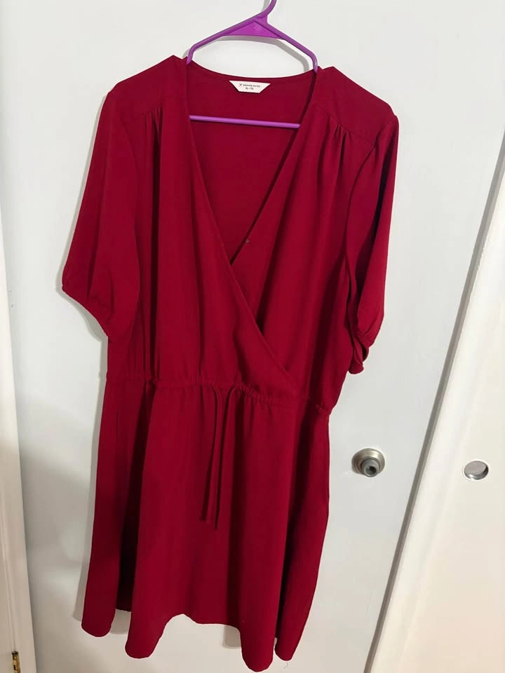 Denver Hayes Wrap Dresses - photo 2