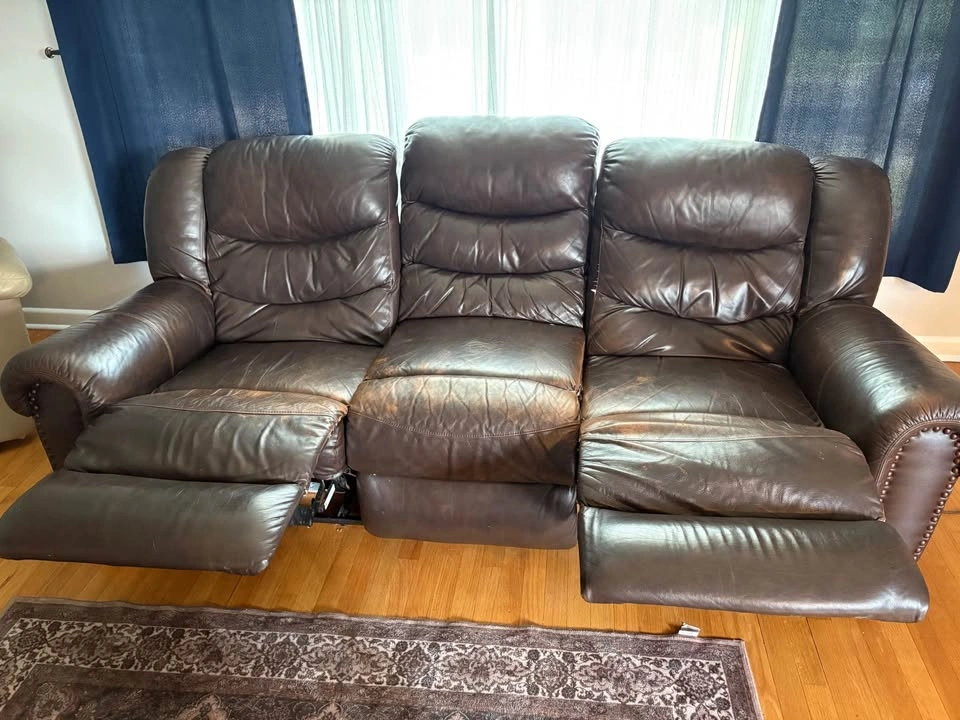 Brown Leather Dual Reclining Sofa - photo 2