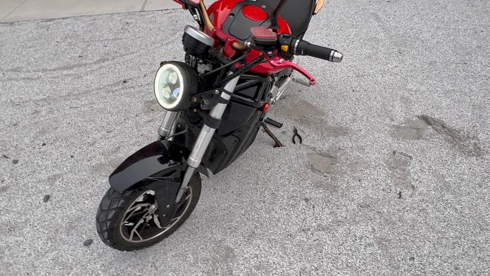 2024 Ducati Superbike - photo 2